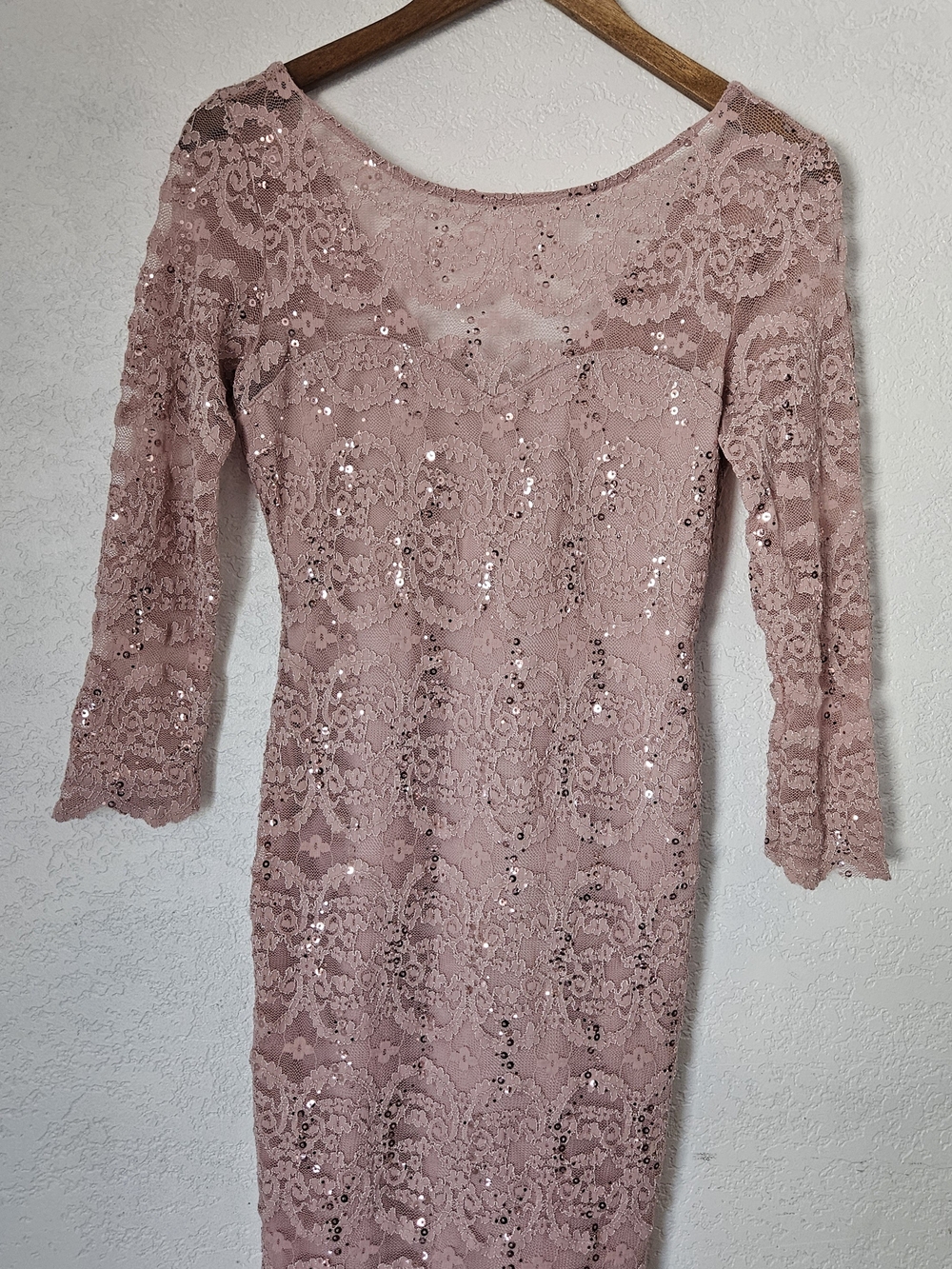 Jump Apparel Pink Lace Sequin Sheath Dress Women’s M 3/4 Sleeve Scoop Neck